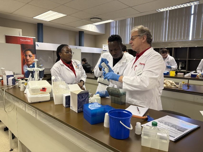 Plant DNA Biobank Technician learned to use an HMW DNA extraction kit directly from the Thermo Fisher Scientific team at the HMW High Molecular Weight DNA Jamboree.